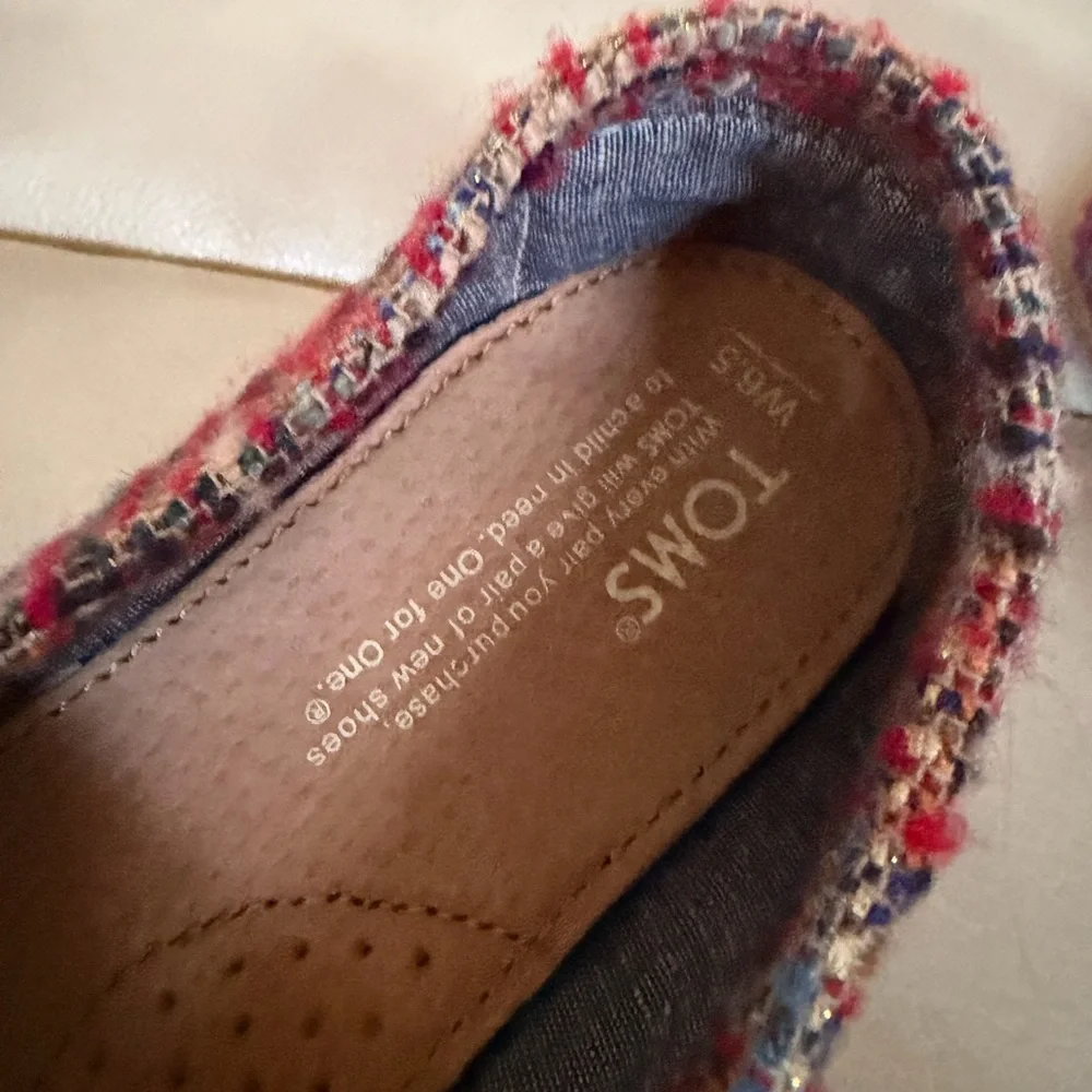 Alpargata Classic Red/Blue Size 6.6